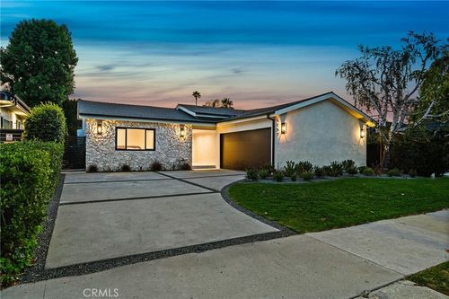 5157 Woodley Ave, Encino, CA, 91436-1455 | Card Image