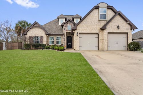 10415 E Landon Green Cir, Gulfport, MS, 39503-4985 | Card Image