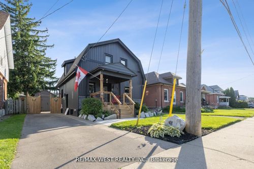48 Burwell St, Brantford, ON, N3T4T7 | Card Image