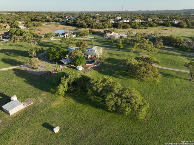 70 Cleo Ln, House other with 4 bedrooms, 4 bathrooms and null parking in Boerne TX | Image 73