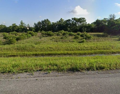 7720 Emmett F Lowry Expy, Texas City, TX, 77591-2455 | Card Image