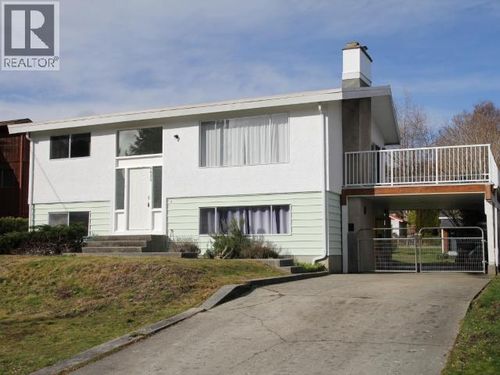 6635 Drake St, Powell River, BC, V8A3X6 | Card Image