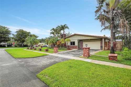 0-1518 Yale Dr, Hollywood, FL, 33021-4735 | Card Image