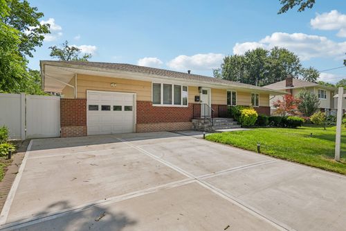 156 Wicks Rd, Commack, NY, 11725-4425 | Card Image