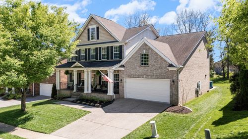 428 Laurel Hills Dr, Mount Juliet, TN, 37122-8406 | Card Image