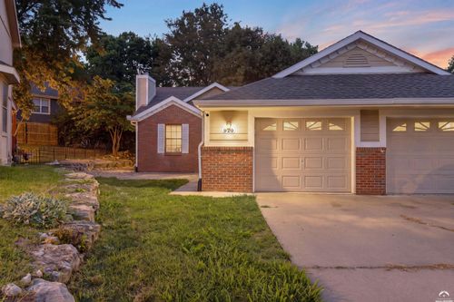 920 Christie Ct, Lawrence, KS, 66049-4147 | Card Image