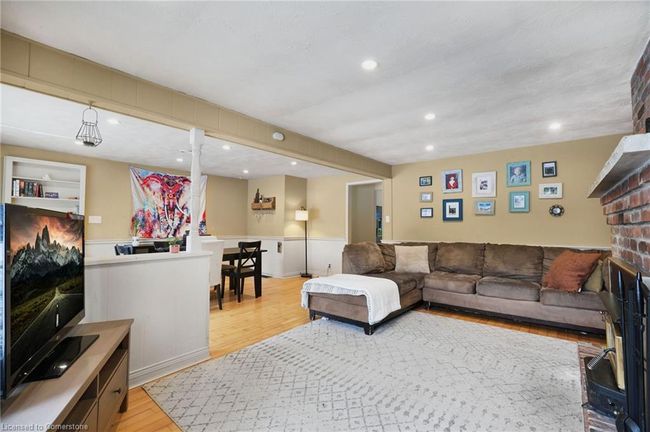 945 Regional Rd 97, House other with 3 bedrooms, 2 bathrooms and 8 parking in Puslinch ON | Image 8