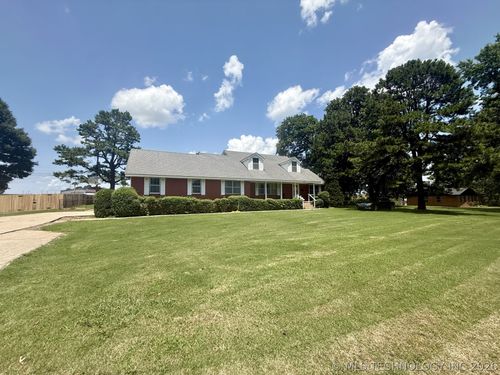 802 W Downing Street, Tahlequah, OK, 74464 | Card Image