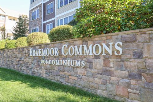 apt-202-10 Braemoor Woods Rd, Salem, NH, 03079-3515 | Card Image
