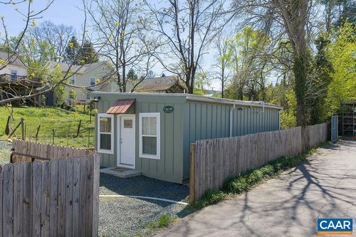 b-1403 Burgess Ln, CHARLOTTESVILLE, VA, 22902-5403 | Card Image