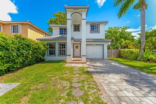 16101 Sw 104th Ter, Miami, FL, 33196-4566 | Card Image