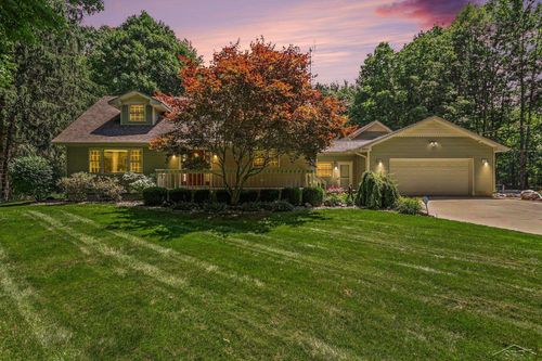 8815 S Beyer Rd, Birch Run, MI, 48415-8477 | Card Image