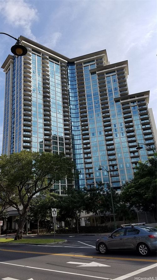 2210-1837 Kalakaua Ave, Honolulu, HI, 96815-1561 | Card Image