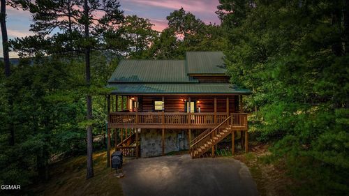 2828 Ridge Creek Cir, Sevierville, TN, 37876 | Card Image