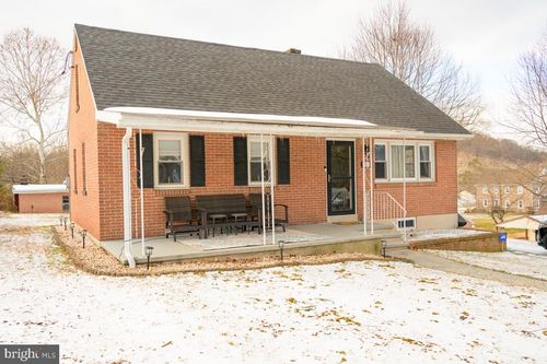 352 Ashley Dr, READING, PA, 19607-3200 | Card Image