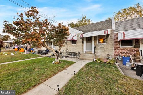 65 S Church St, CLIFTON HEIGHTS, PA, 19018-2204 | Card Image