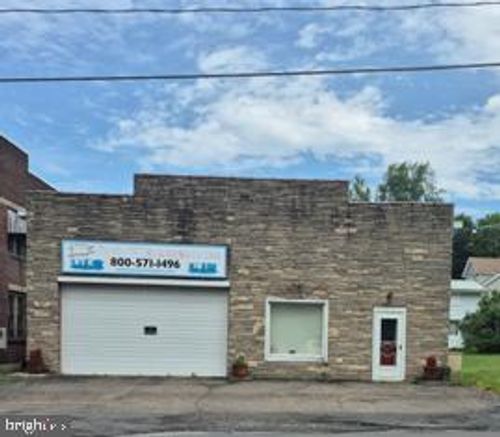 830 Barnesville Dr, Barnesville, PA, 18214-2016 | Card Image