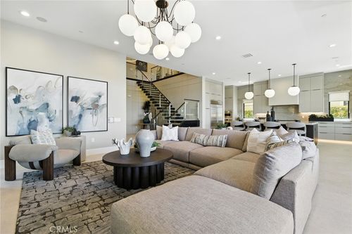 437 Promontory, Irvine, CA, 92602 | Card Image