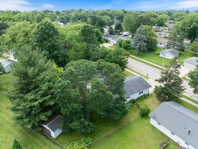 615 N Peach Ave, House other with 3 bedrooms, 2 bathrooms and null parking in Marshfield WI | Image 37