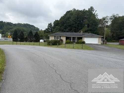 105 Don Minnix, Bluefield, WV, 24701 | Card Image