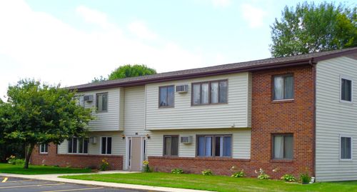apt-3-196 Lakeview Dr, Spicer, MN, 56288-4650 | Card Image