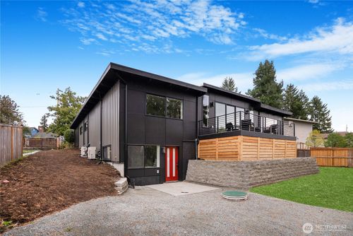 2-11647 Beacon Ave S, Seattle, WA, 98178-2863 | Card Image