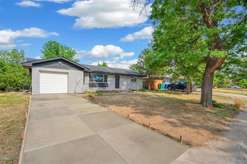 562 Lima St, Aurora, CO, 80010-4624 | Card Image