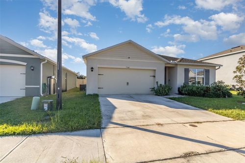 6664 Coral Berry Dr, MOUNT DORA, FL, 32757-7456 | Card Image