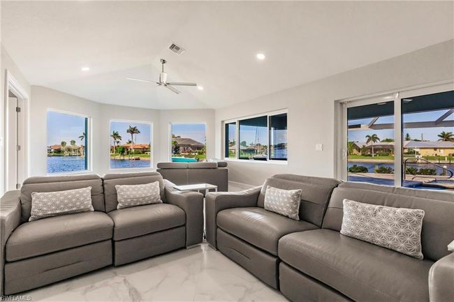 261 Venezia Ct, House other with 3 bedrooms, 4 bathrooms and 2 parking in PUNTA GORDA FL | Image 19