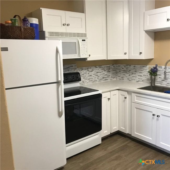 APT-101 - 4841 Highway 35 N, Condo with 2 bedrooms, 1 bathrooms and null parking in Rockport TX | Image 22