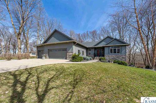 150 Joray Dr, Mankato, MN, 56001-8703 | Card Image