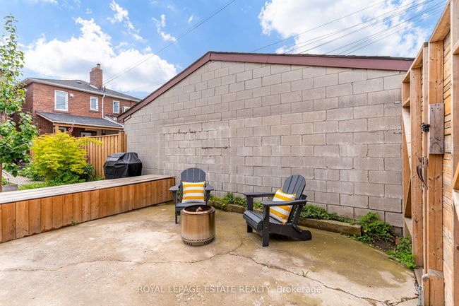 118 Mulock Ave, House attached with 3 bedrooms, 2 bathrooms and 1 parking in Toronto ON | Image 42