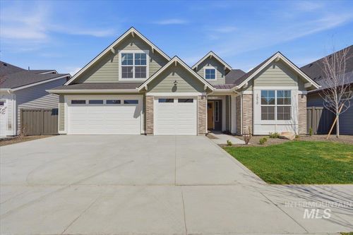 1010 E Crescendo St, Meridian, ID, 83642-1455 | Card Image