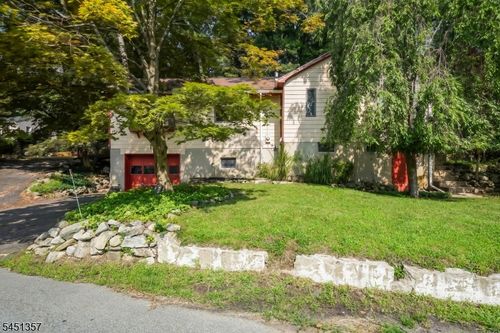 12 Coolidge Trl, Hopatcong, NJ, 07843-1516 | Card Image