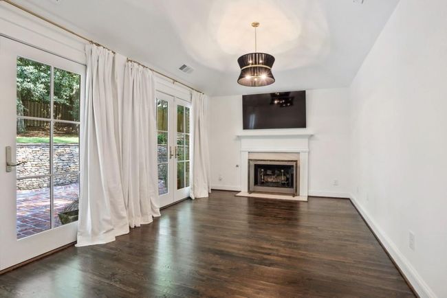 2140 Fairhaven Cir Ne, House other with 3 bedrooms, 2 bathrooms and 2 parking in Atlanta GA | Image 15