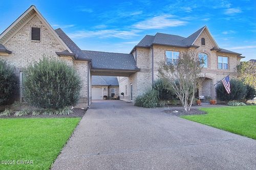 32 Hollinsworth Cv, Jackson, TN, 38305-5515 | Card Image