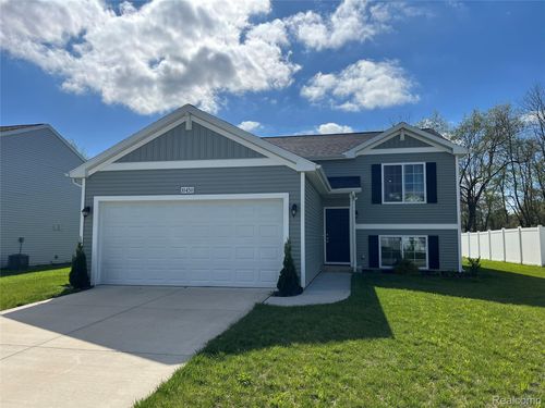 10450 Schrier Ln, Portage, MI, 49024-6741 | Card Image