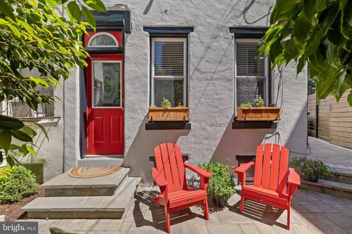 2123 Fitzwater St, PHILADELPHIA, PA, 19146-1212 | Card Image
