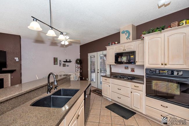 13400 S Onammi Ave, House other with 2 bedrooms, 2 bathrooms and 2 parking in Yuma AZ | Image 13