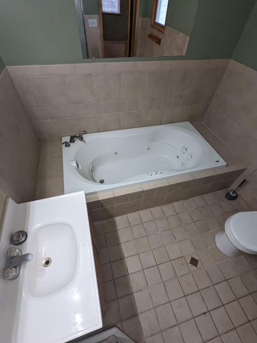 2060 Russell Rd Road, Muskegon Charter Township, MI, 49445 | Card Image