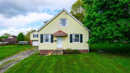 652 S Stateline Rd, Masury, OH, 44438-1647 | Card Image