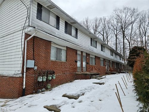 1781 Cromwell Dr, Akron, OH, 44313-5511 | Card Image