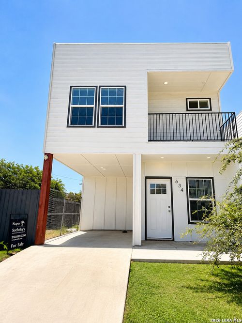634 Iowa St, San Antonio, TX, 78203-1649 | Card Image