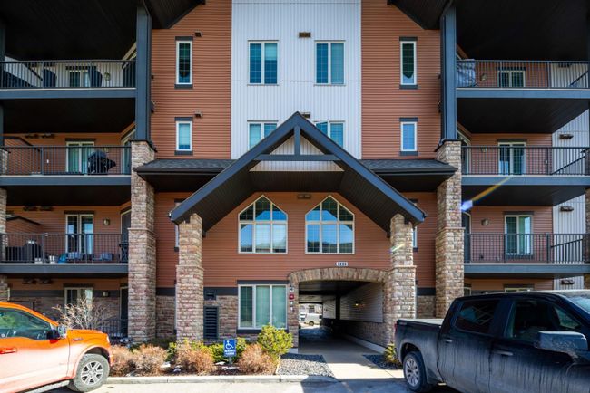 3206 - 15 Sunset Square, Home with 2 bedrooms, 2 bathrooms and 2 parking in Cochrane AB | Image 27