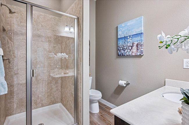 208 Equestrian Rd, House other with 4 bedrooms, 4 bathrooms and null parking in Hickory Creek TX | Image 33