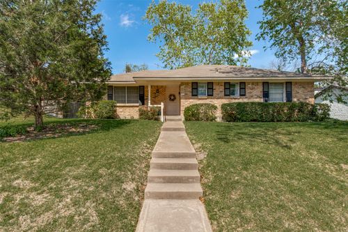 9935 Knoll Krest Drive, Dallas, TX, 75238 | Card Image