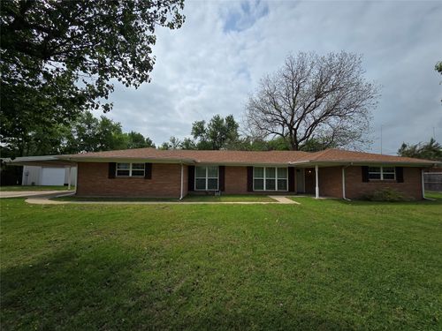901 W Main St, Quinlan, TX, 75474-9504 | Card Image