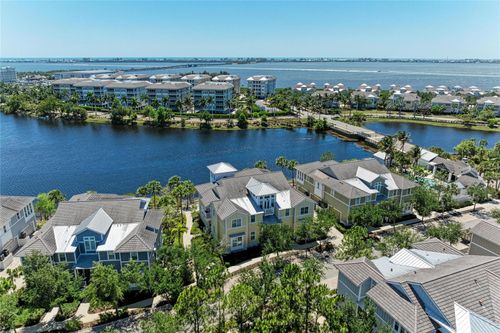 201-340 Sapphire Lake Dr, BRADENTON, FL, 34209-3445 | Card Image