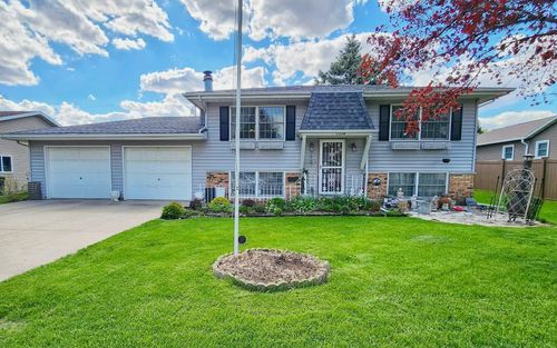 1328 N 5th Street, Manchester, IA, 52057 | Card Image