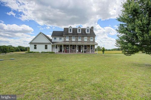 1430 Longs Gap Rd, CARLISLE, PA, 17013-8618 | Card Image
